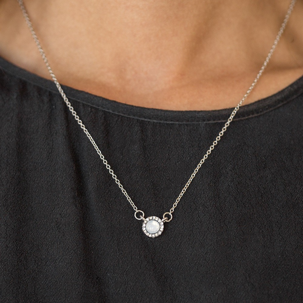 G L A M ❥ Pendant Necklace | White - Picture 2 of 4